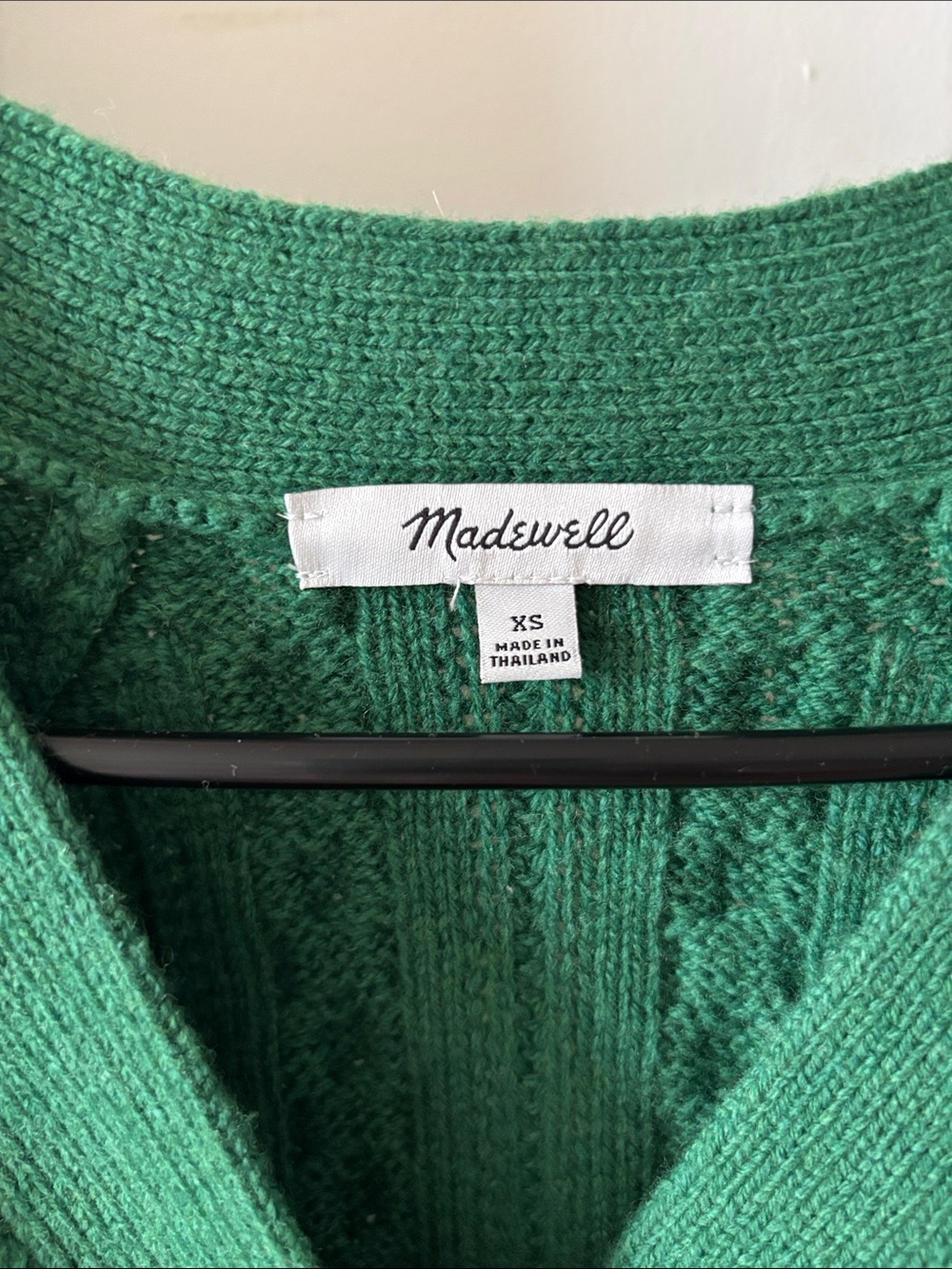 Madewell Green Cable-Knit Cropped V-Neck Cardigan - Picture 2 of 3